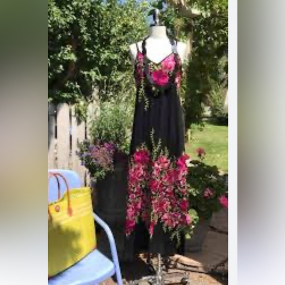 Vintage Karen Kane XS heavily embroidered Floral Black and Pink Dress y2k